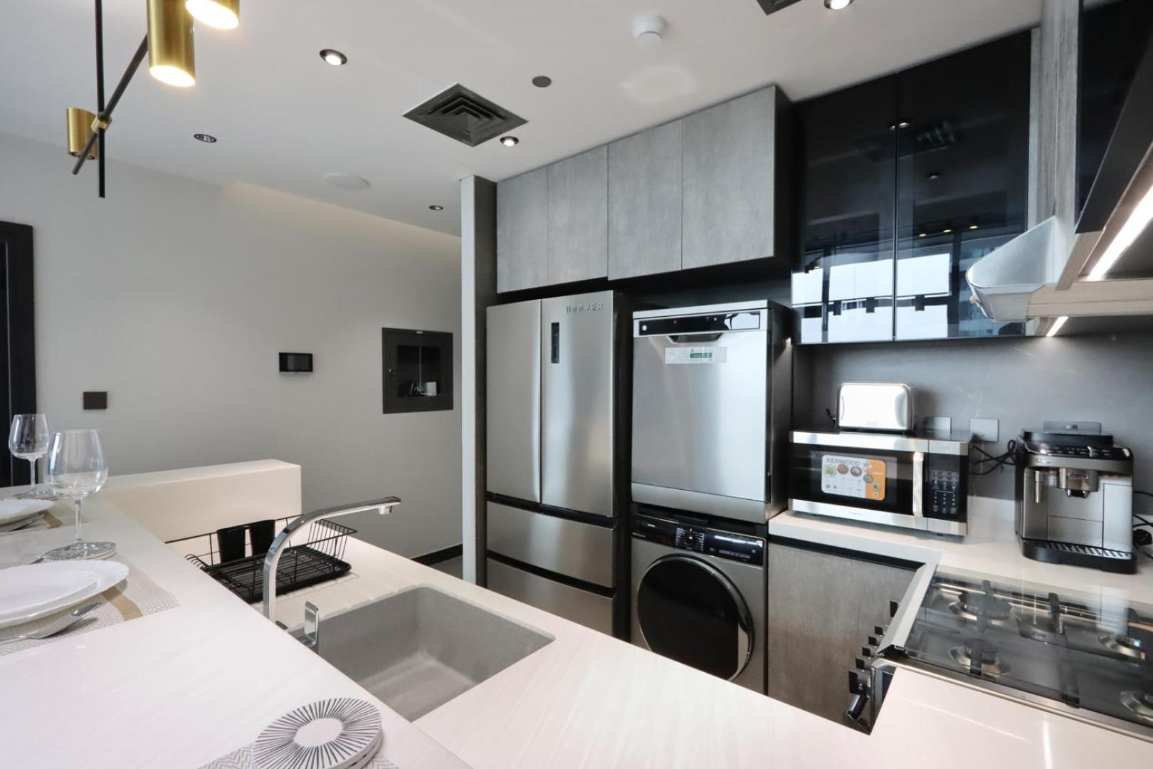 Apartment Livbnb-embrace Luxury And Comfort In Prime 1br,jlt Dubai